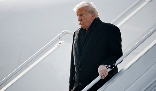 ترامب: قوة كبيرة تتجه إلى إيران وسنضربها...