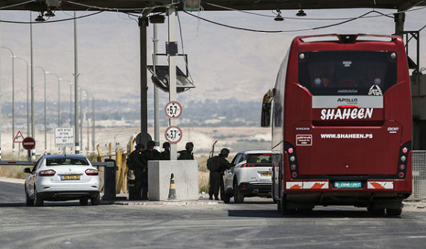 الاحتلال يمنع وفدا نقابيا دوليا من دخول ...