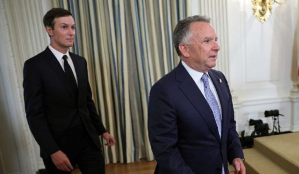 مبعوثا ترمب في 