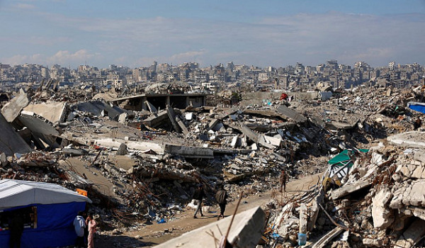 غزة: استشهاد فلسطيني وإصابة 6 آخرين في خ...