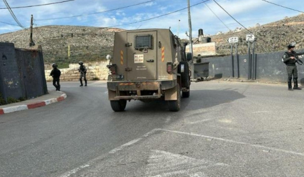 قوات الاحتلال الإسرائيلي تقتحم كفر مالك ...
