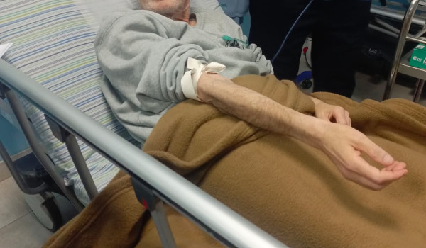 خالد الصيفي حرا على أرض متعبة...