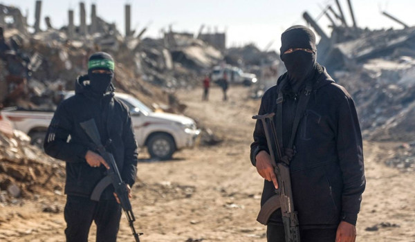 ملف سلاح الحركة تحت التفاوض : حماس تسعى ...