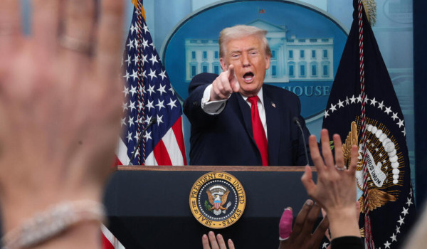 ترمب يهدد إيران: الوقت ينفد والهجوم القا...