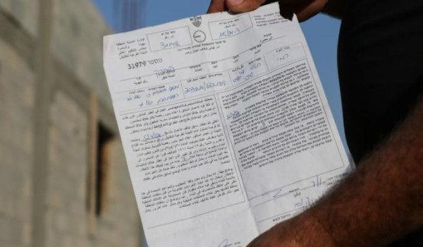 الاحتلال يخطر بهدم منزلين لشقيقين في سلو...