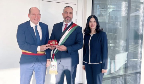 رئيس بلدية بيت لحم يبحث مع نظيره ببروكسل...