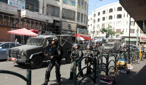 الاحتلال يغلق وسط مدينة الخليل لتأمين اق...