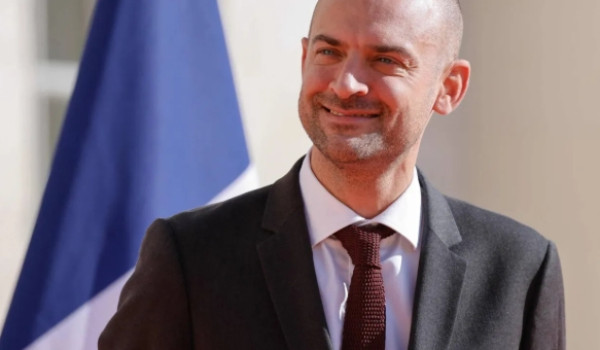 وزير الخارجية الفرنسي: على إيران تقديم ت...