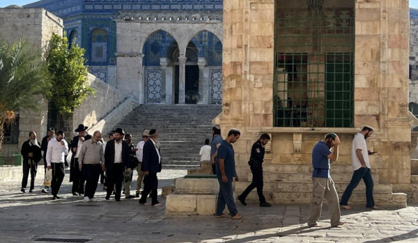 الأوقاف: اقتحام الأقصى 28 مرة ومنع رفع ا...