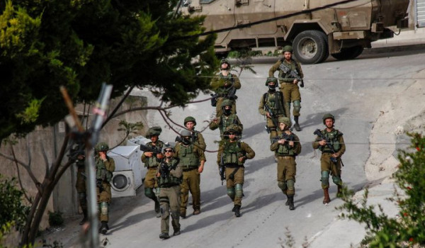 قوات الاحتلال تقتحم مدينة قلقيلية وتداهم...