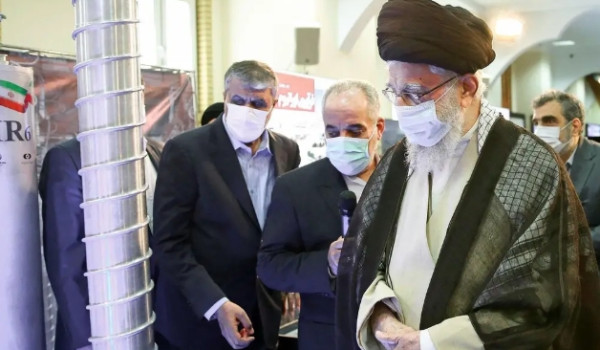 إيران تؤكد استعدادها لتخفيف تخصيب اليورا...