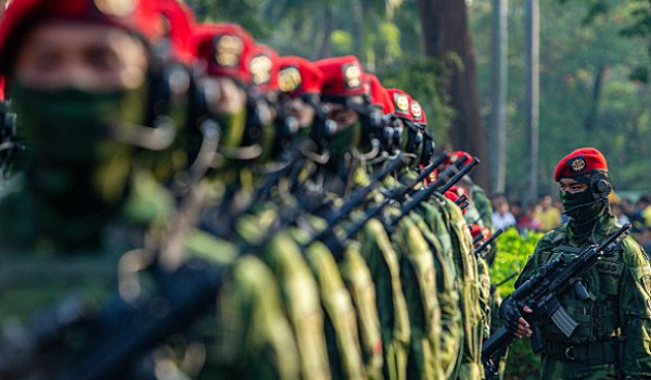 استعدادات لوصول آلاف الجنود الإندونيسيين...