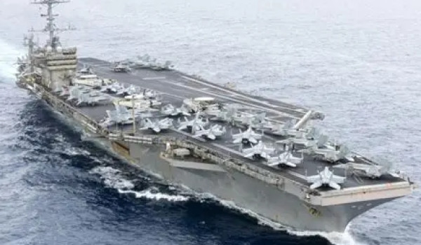 ترامب : يؤكّد استعداد واشنطن لنشر حاملة ...