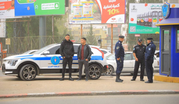 شرطة نابلس تؤمن وصول 50 حافلة للزوار وتو...