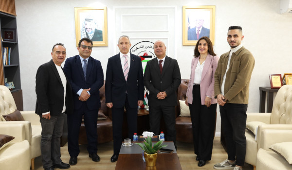 أبو هولي يبحث مع السفير التركي أوضاع الم...