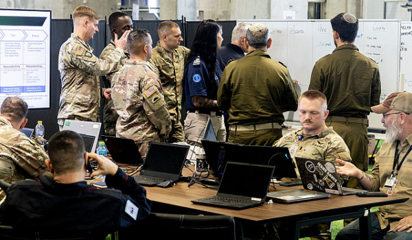 تقرير: خطة أميركية لإقامة قاعدة عسكرية ع...