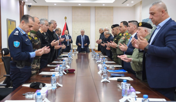 الشيخ يعقد اجتماعًا أمنيًا بحضور رئيس ال...