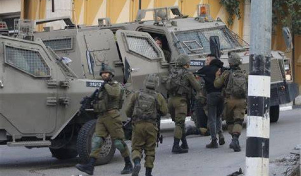 الاحتلال يعتقل شابا من ضاحية ذنابة شرق ط...