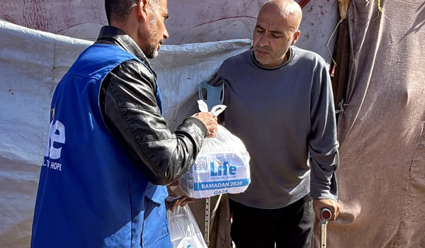 نواجه رمضان على وقع المجاعة ... بين هدنة...