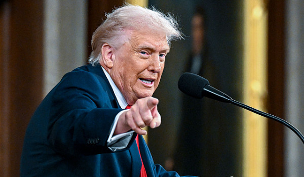 ترامب يتوقع أن يستمر الهجوم على إيران 