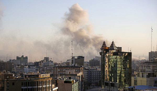 إيران تعلن رفض التفاوض مع واشنطن واستعدا...