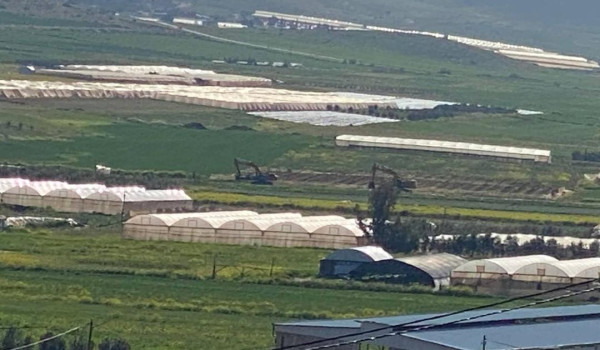 الاحتلال يواصل شق طريق استيطاني شرق طمون...