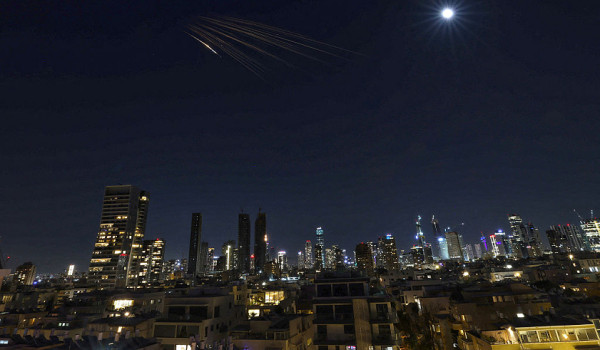 غارات إسرائيلية على طهران وهجمات إيرانية...