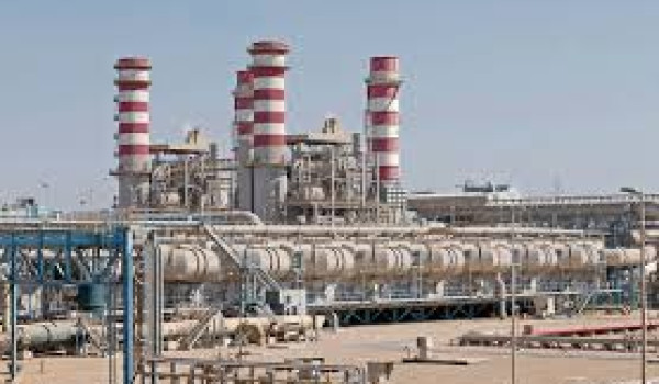 إيران تتوعد بقصف محطات طاقة بالخليج بعد ...