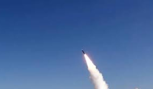 إسرائيل تعلن مهاجمة موقعين لإنتاج صواريخ...