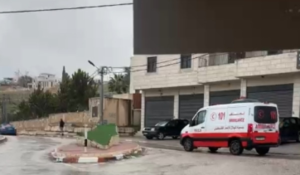 إصابة شاب برصاص المستعمرين في هجوم على ح...