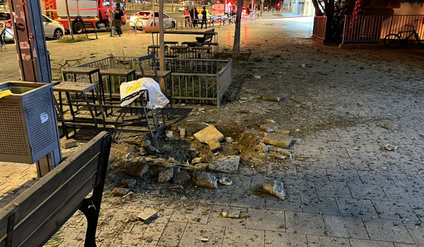 قتيل في منطقة تل أبيب وهجمات إسرائيلية -...