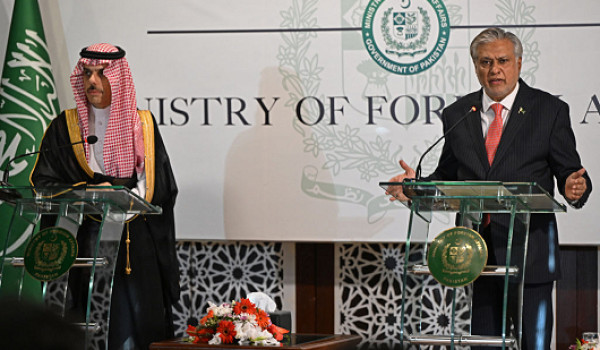 باكستان تعلن عن اجتماع رباعي مع السعودية...