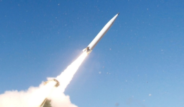 تصعيد غير مسبوق: هجمات صاروخية متبادلة و...