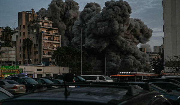 غارة إسرائيلية على الضاحية وإصابات في صف...