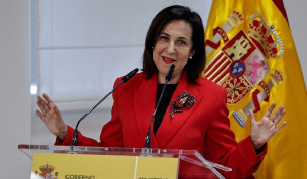 إسبانيا تغلق مجالها الجوي أمام الطائرات ...