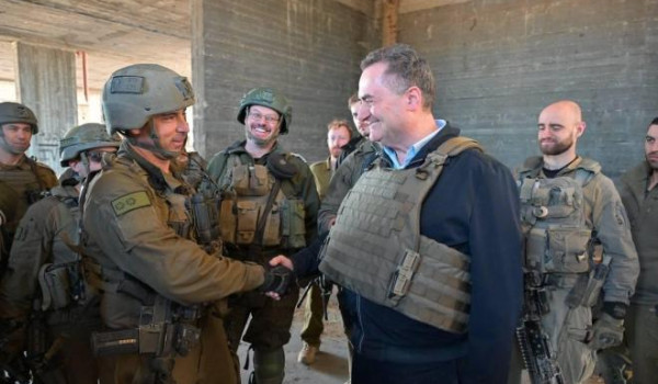 نتنياهو يفصل بين المسارين الإيراني واللب...