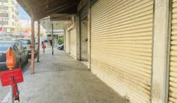 الإضراب يعم محافظات الضفة رفضا لإقرار ال...