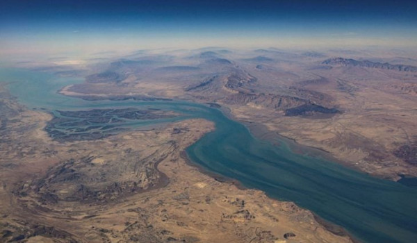 طهران: لا مفاوضات مع واشنطن ومضيق هرمز ل...