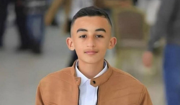 الاحتلال يدفن جثمان طفل مقدسي في 