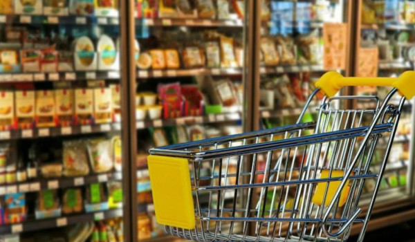 استقرار أسعار السلع الأساسية في السوق ال...