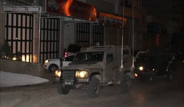 بيت لحم : الاحتلال يعتقل شاب من الدهيشة ...