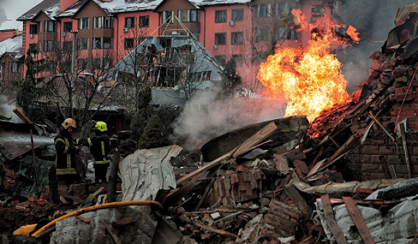 خمسة قتلى وأكثر من 30 جريحا بضربات روسية...