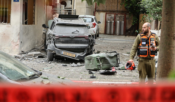 هجمات صاروخية إيرانية مكثفة على إسرائيل ...