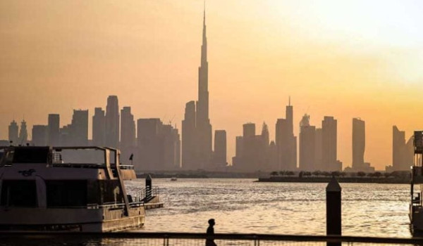 الكويت والإمارات تعلنان التصدي لهجمات بص...