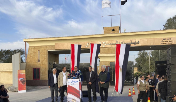 الاحتلال يمنع سفر الحالات الإنسانية أو ع...