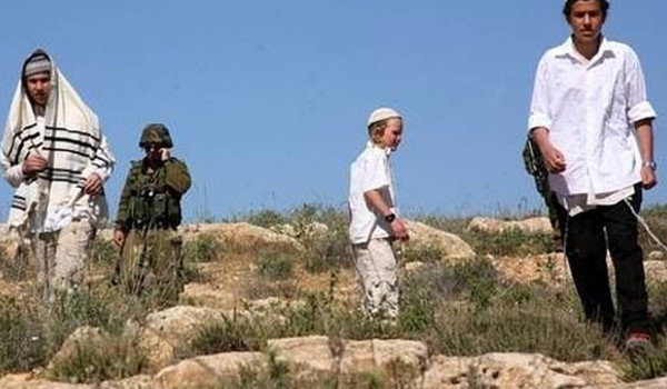 مستعمرون يختطفون طفلاً من قرية قبلان جنو...