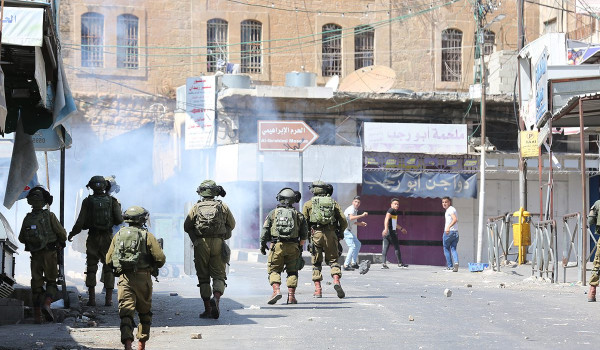 إصابة شابين برصاص الاحتلال في الظاهرية...