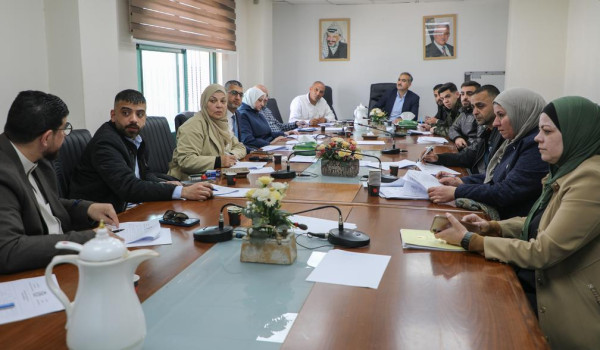 سلطة الأراضي تترأس اجتماع لجنة حماية أمل...