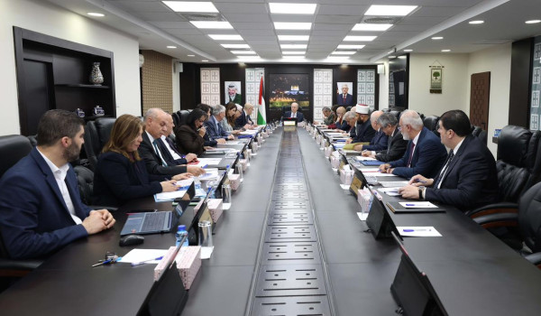 مجلس الوزراء يحذّر من توقف الخدمات الصحي...