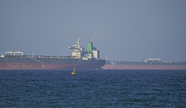 أميركا تعلن وقفا كاملا للتجارة البحرية م...